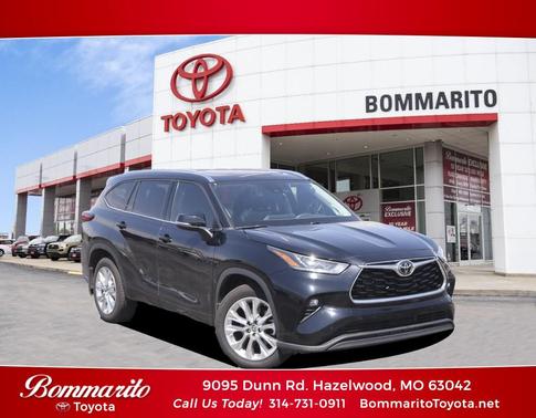 Midnight Black Metallic 2023 Toyota Highlander Limited