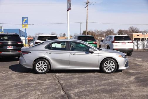 2024 Toyota Camry LE