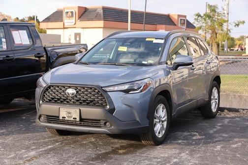 2024 Toyota Corolla Cross LE