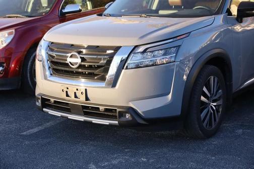 2022 Nissan Pathfinder Platinum 4WD