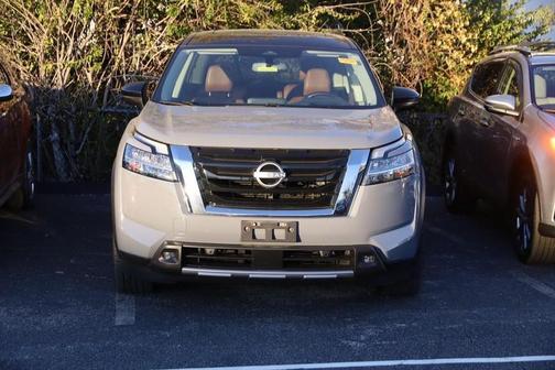 2022 Nissan Pathfinder Platinum 4WD