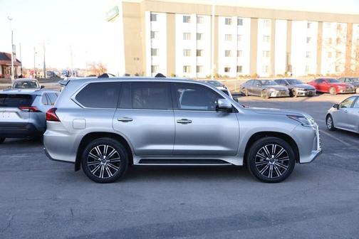 2021 Lexus LX 570 Three-Row