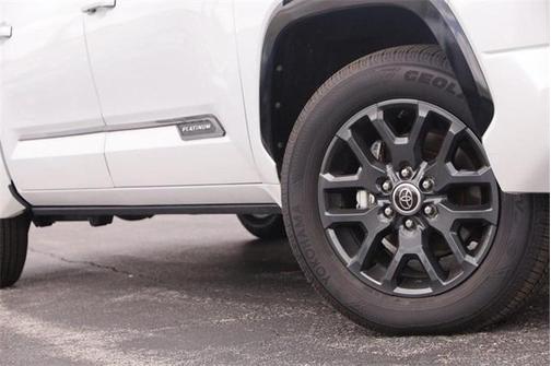 2023 Toyota Tundra Hybrid Platinum