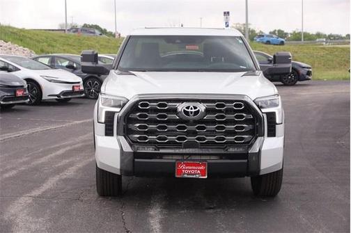 2023 Toyota Tundra Hybrid Platinum