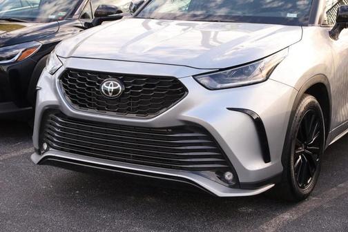 2024 Toyota Highlander XSE