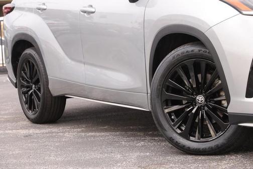 2024 Toyota Highlander XSE