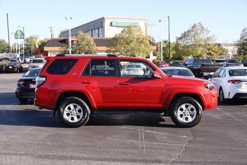 2024 Toyota 4Runner SR5