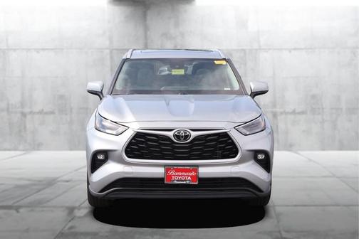 2025 Toyota Highlander XLE