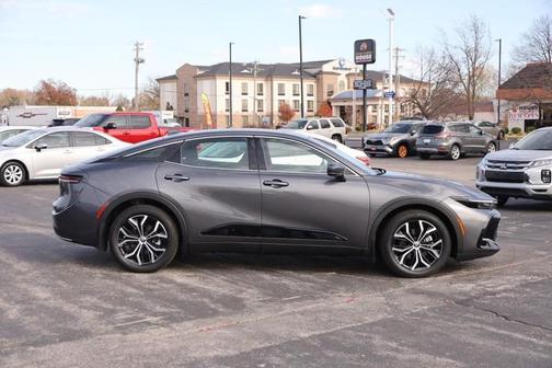 2023 Toyota Crown XLE