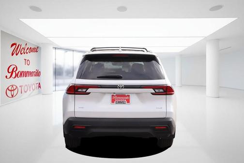 Pearl 2026 Toyota Grand Highlander XLE