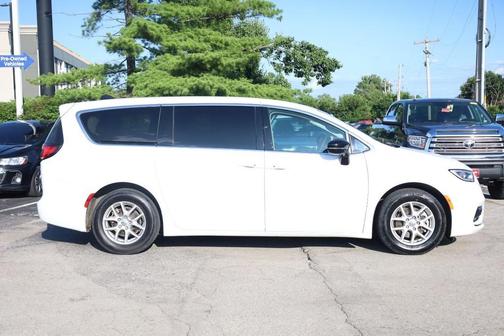 Bright White Clearcoat 2024 Chrysler Pacifica Touring L
