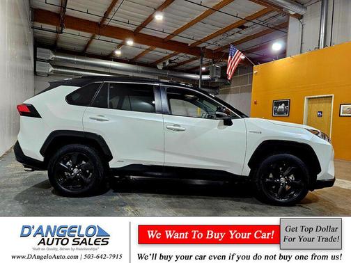 2020 Toyota RAV4 Hybrid SE