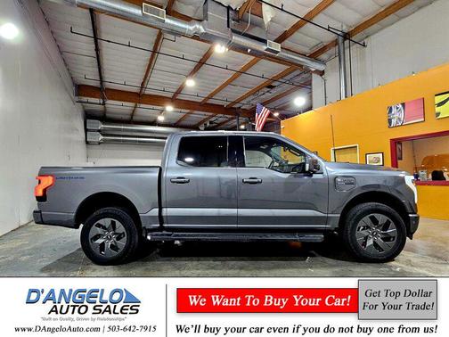 2023 Ford F-150 Lightning LARIAT