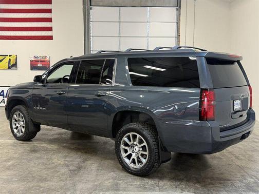 Shadow Gray Metallic 2019 Chevrolet Suburban LT