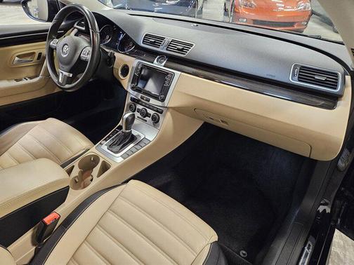 Deep Black Pearl 2017 Volkswagen CC 2.0T R-Line Executive