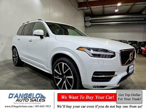 2019 Volvo XC90 T6 Momentum