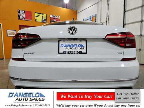 2018 Volkswagen Passat 2.0T R-Line