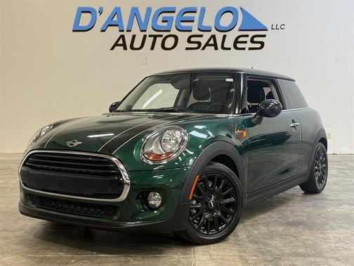 British Racing Green II Metallic 2017 MINI Hardtop Cooper