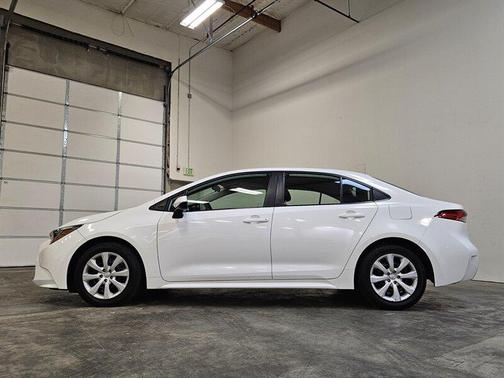 Super White 2020 Toyota Corolla LE