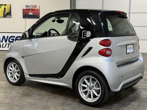 Silver Metallic 2015 smart ForTwo Electric Drive passion
