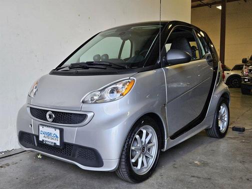 Silver Metallic 2015 smart ForTwo Electric Drive passion
