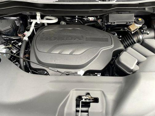 Modern Steel Metallic 2026 Honda Ridgeline RTL