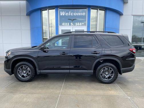 2025 Honda Pilot TrailSport