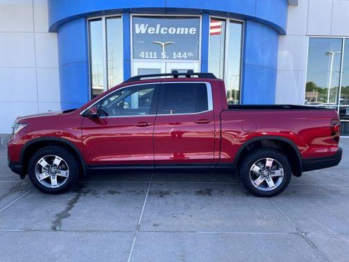 Radiant Red Metallic II 2026 Honda Ridgeline RTL