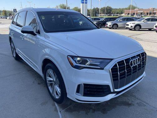 2021 Audi Q7 55 Premium Plus