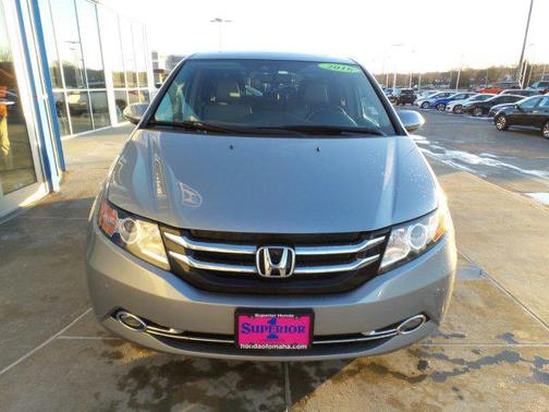 Lunar Silver Metallic 2016 Honda Odyssey Touring Elite