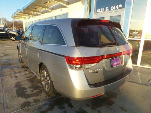 Lunar Silver Metallic 2016 Honda Odyssey Touring Elite