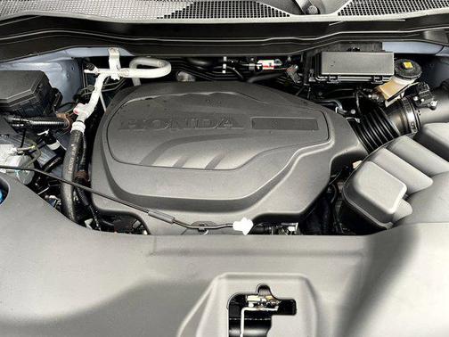 Sonic Gray Pearl 2026 Honda Ridgeline RTL