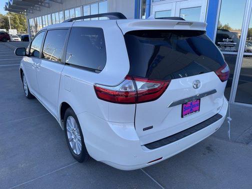 2017 Toyota Sienna Limited
