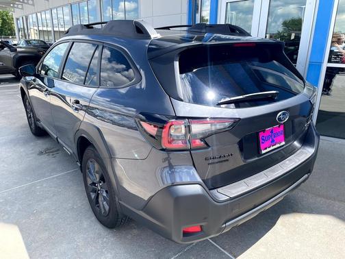Magnetite Gray Metallic 2025 Subaru Outback Onyx Edition