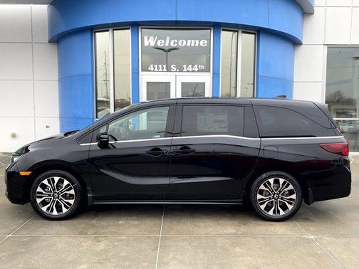 Crystal Black Pearl 2026 Honda Odyssey Elite