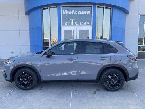 Urban Gray Pearl 2026 Honda HR-V AWD Sport
