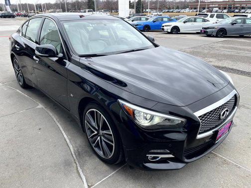 2015 INFINITI Q50 Premium