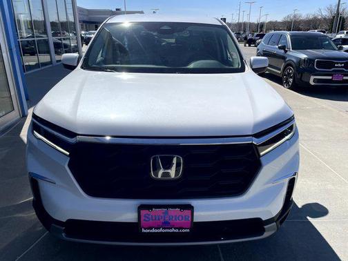 White WY GR 2024 Honda Pilot EX-L