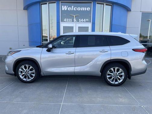 2022 Toyota Highlander Limited