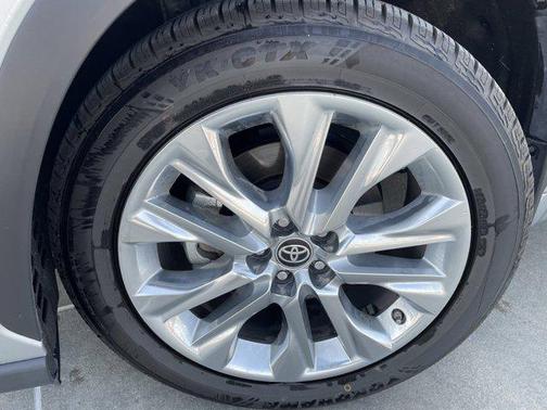 2022 Toyota Highlander Limited