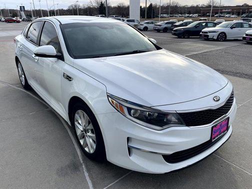 2017 Kia Optima LX