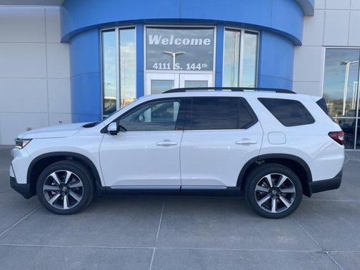 2025 Honda Pilot Elite