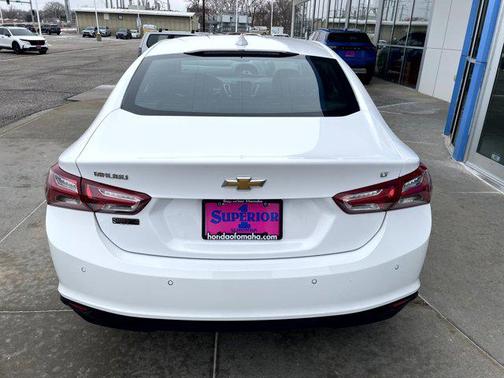 2022 Chevrolet Malibu FWD LT