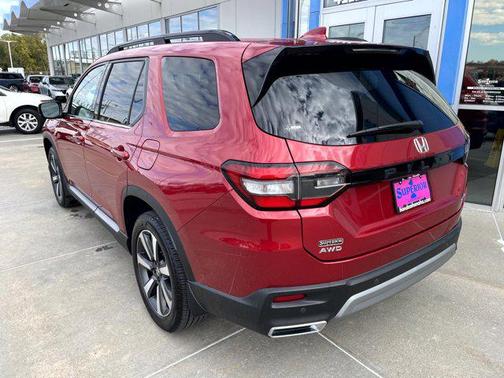 2023 Honda Pilot Touring 8-Passenger