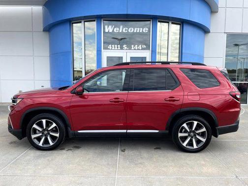 2023 Honda Pilot Touring 8-Passenger