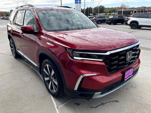 2023 Honda Pilot Touring 8-Passenger