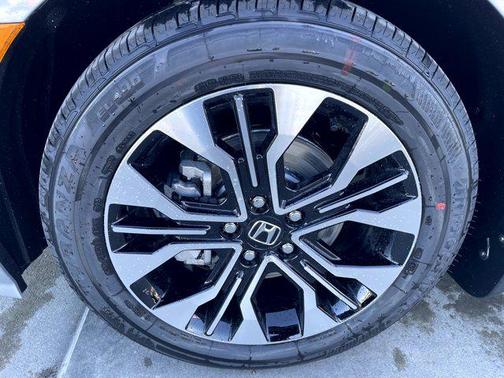 Solar Silver Metallic 2026 Honda Odyssey Elite