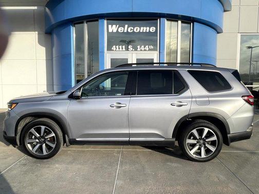 2024 Honda Pilot Touring 8-Passenger