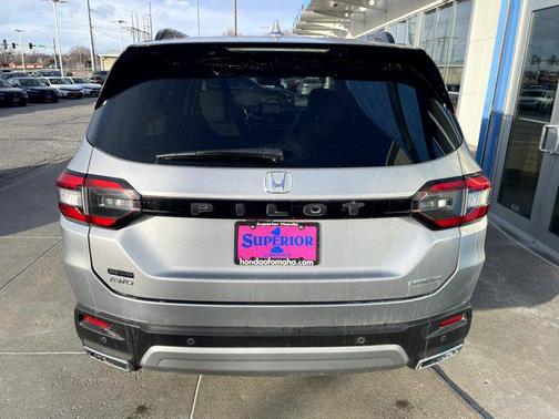 2024 Honda Pilot Touring 8-Passenger