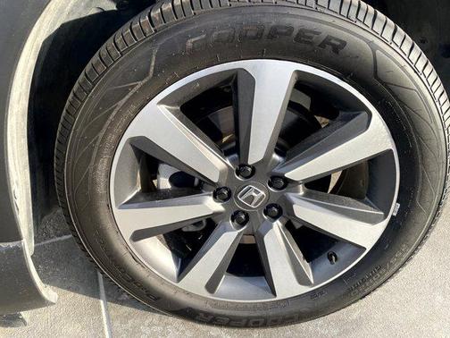 2024 Honda Pilot Touring 8-Passenger